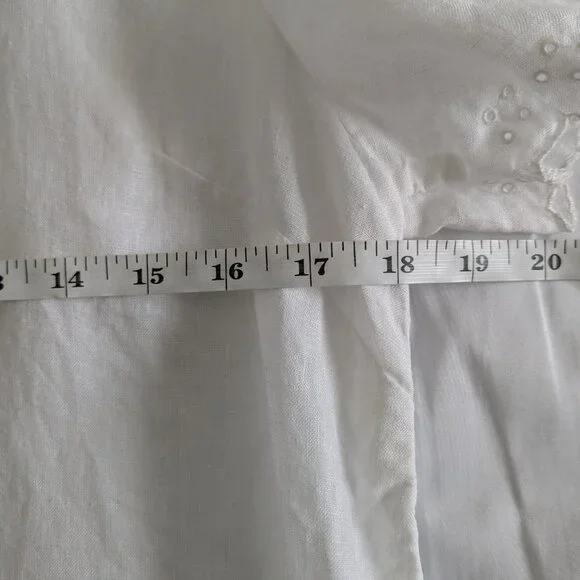 J. Crew Top Women's Size 2 White Scalloped Split-Back Linen Eyelet Blouse #C4806 - Picture 13 of 14